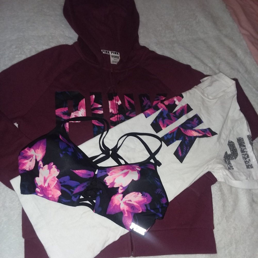 V.S.PINK 3 PIECE SET ,BLING ! Great condition !